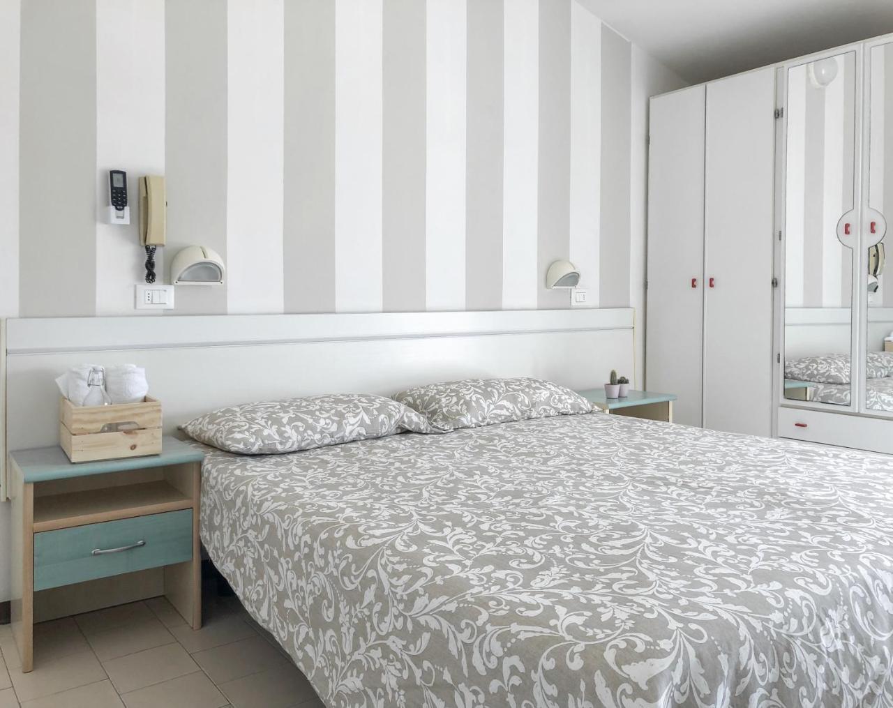 Alba B&B Cattolica Exterior photo